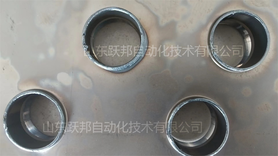 焊接油桶